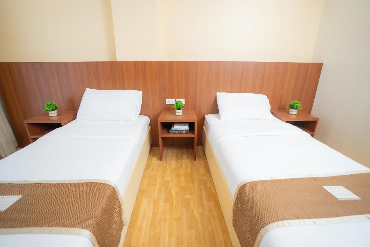 Sundaze Dormitel Hotel Naga Kültér fotó